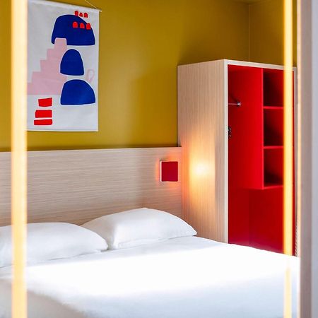 ホテル Ibis Styles Prevessin Geneve Aeroport エクステリア 写真