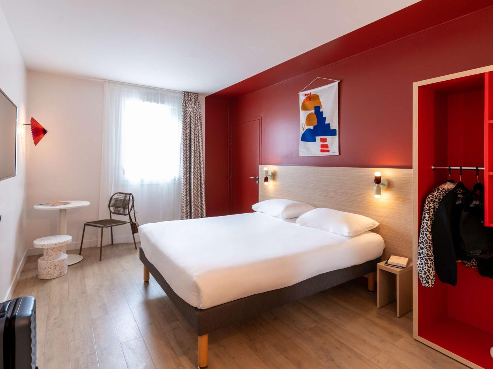 ホテル Ibis Styles Prevessin Geneve Aeroport エクステリア 写真